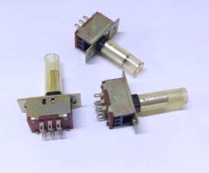 ANAHTAR SÜRGÜLÜ 6 pin  ON-ON  metal kulaklı Uzun kollu TK1
