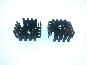 Alüminyum Soğutucu TO3 TO66 SOT9 SOT32  Kılıf Siyah Eloksallı 45 mm Kare TR20