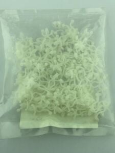 BÜKÜLEBİLİR TIRNAKLI KLİPS (ST4-10)  (1 PAKET 100 ADETTİR)